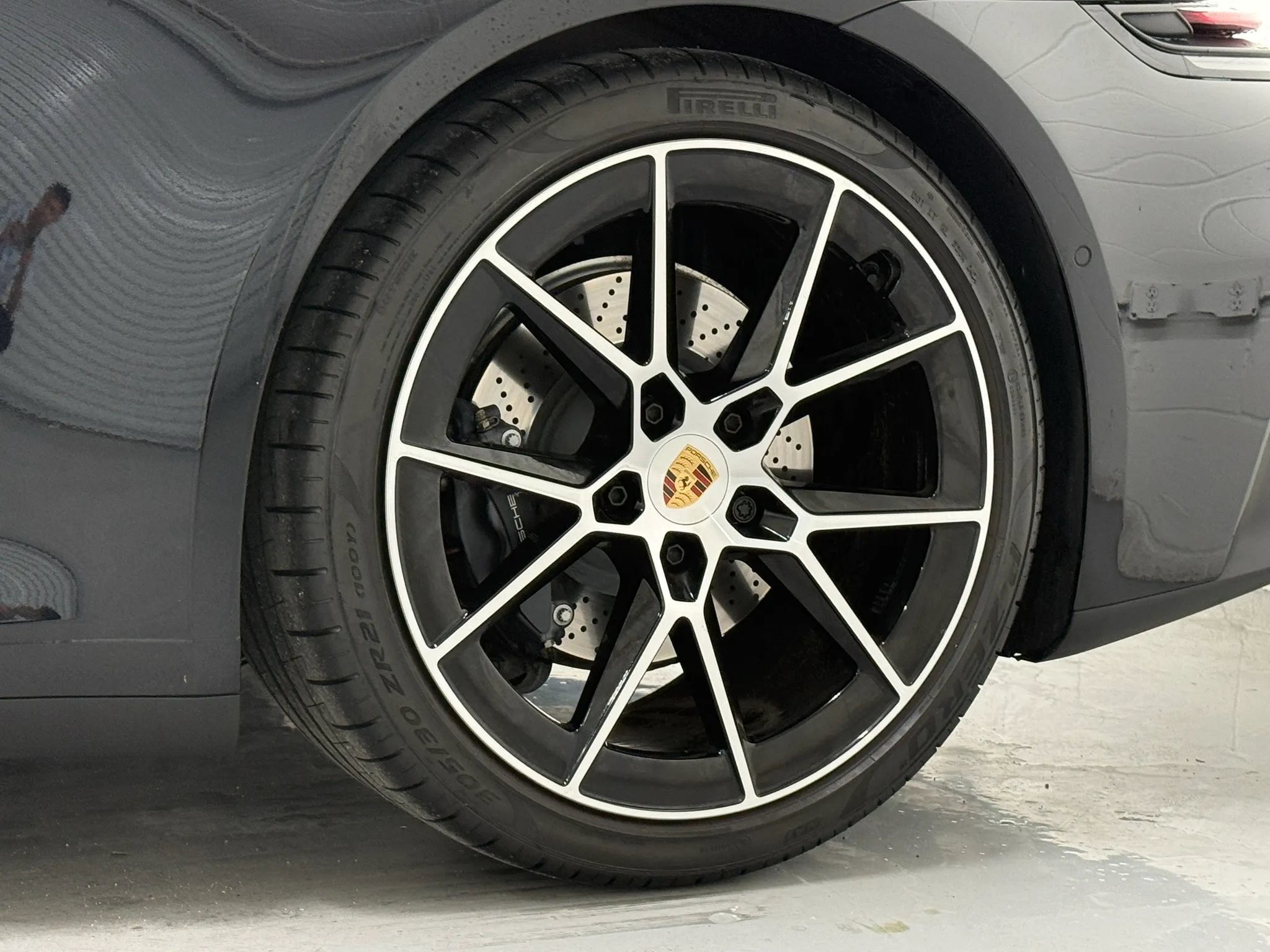 Used 2025 Porsche 911 Carrera RWD image 91