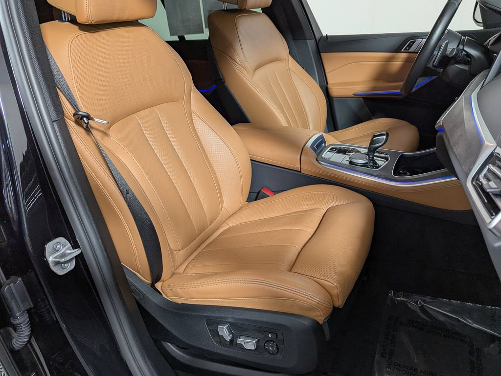 Used 2022 BMW X5 xDrive40i w/ M Sport Package AWD/4WD image 24