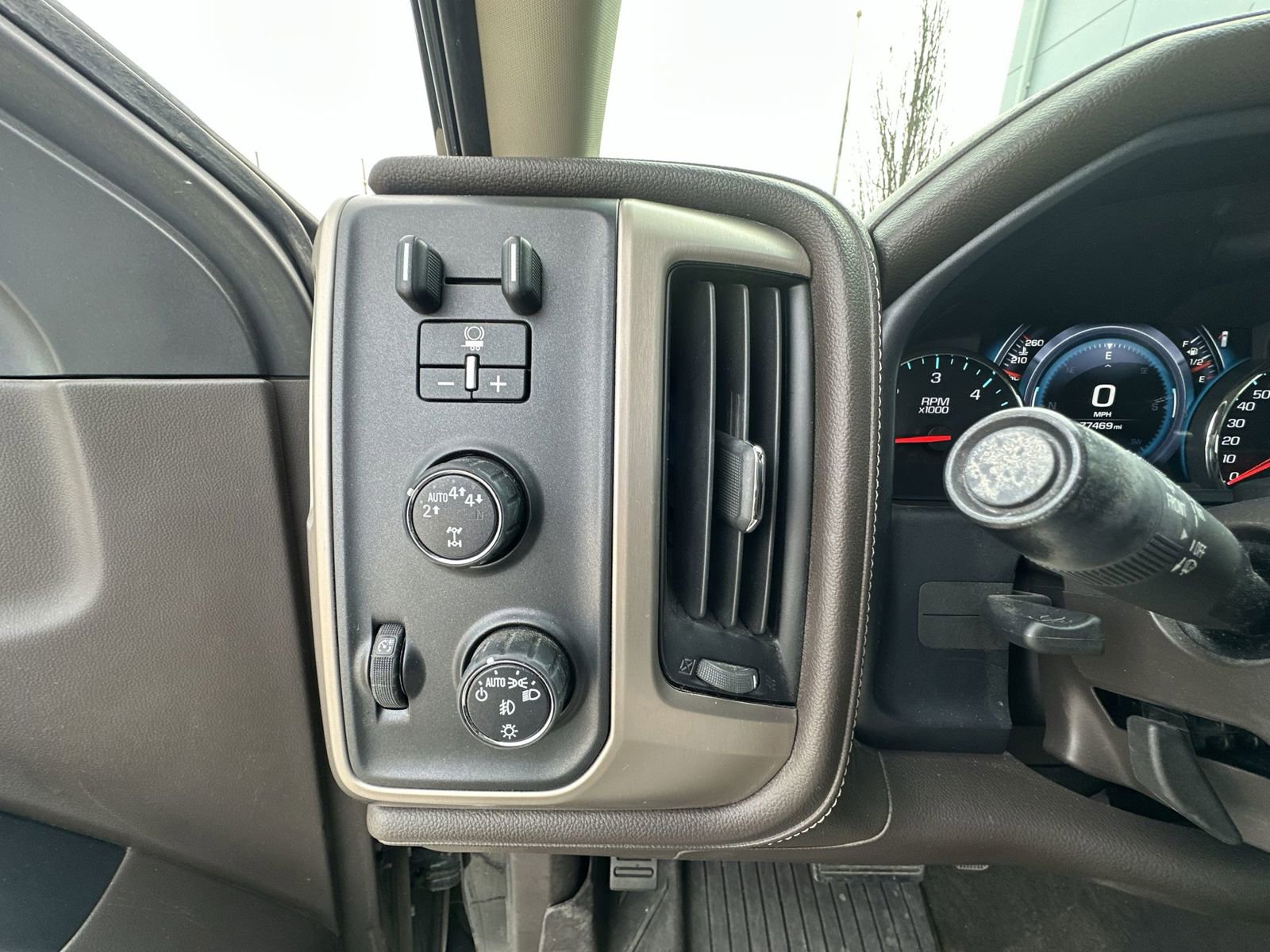 Used 2017 GMC Sierra 1500 Denali w/ Denali Ultimate Package AWD/4WD image 17