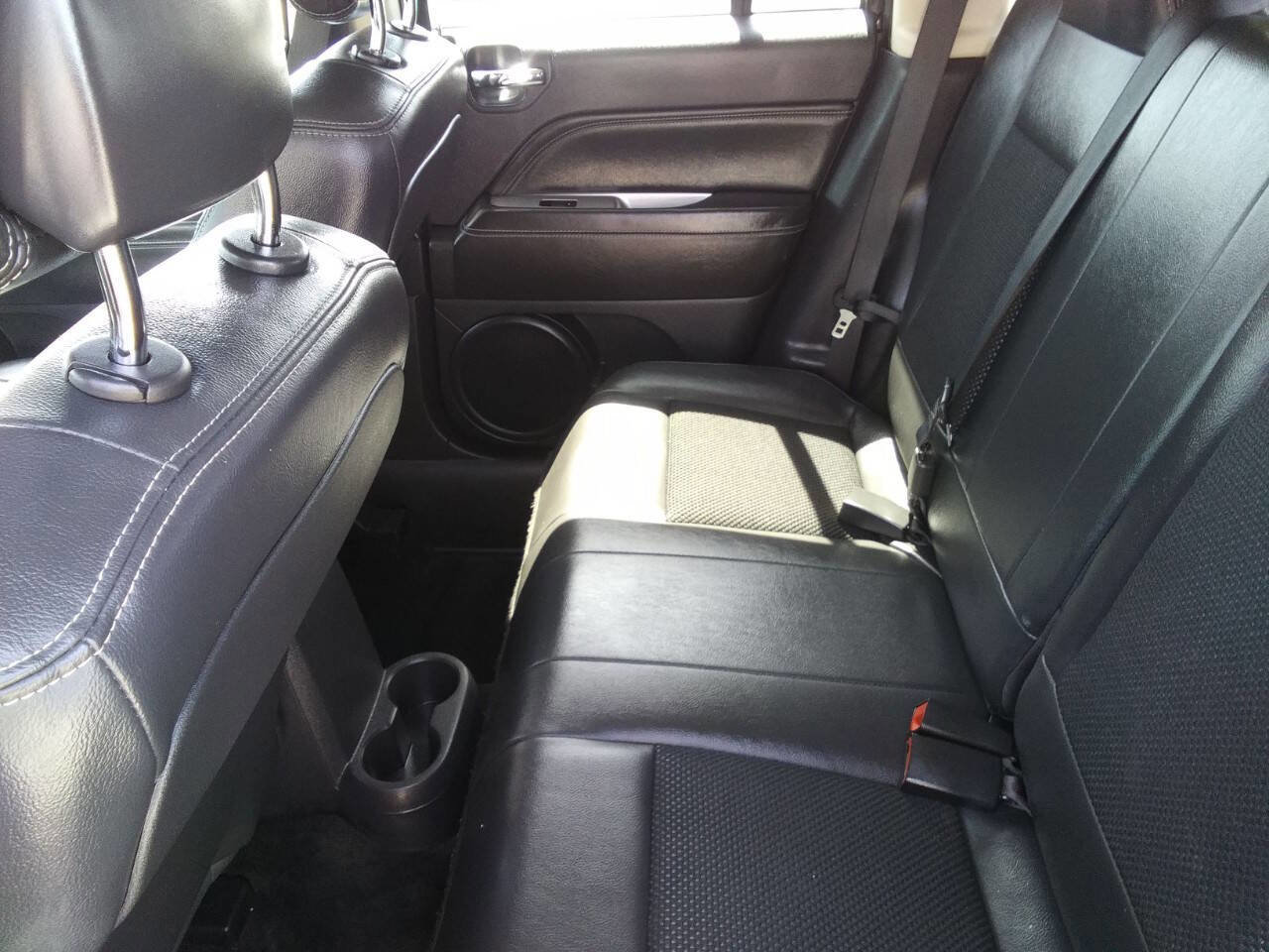 Used 2014 Jeep Compass Latitude image 17