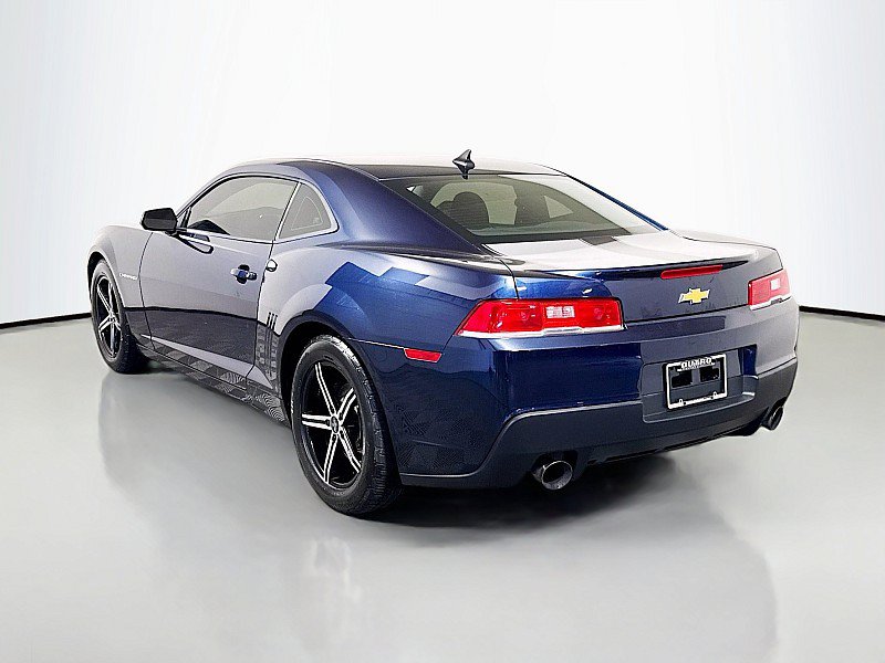 Used 2015 Chevrolet Camaro LT RWD image 5