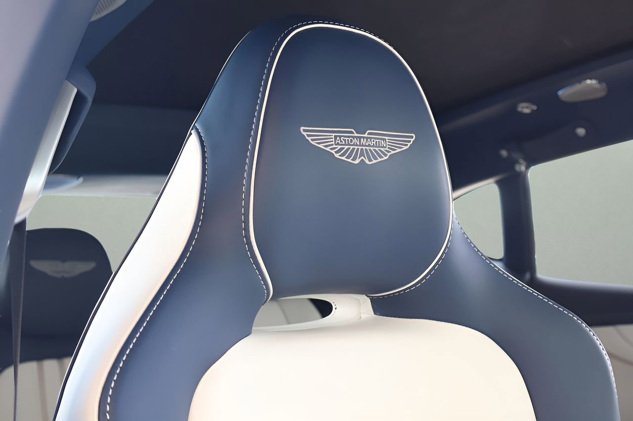 Used 2025 Aston Martin DBX 707 AWD/4WD image 23