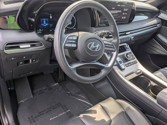 Used 2025 Hyundai Palisade Calligraphy FWD image 13