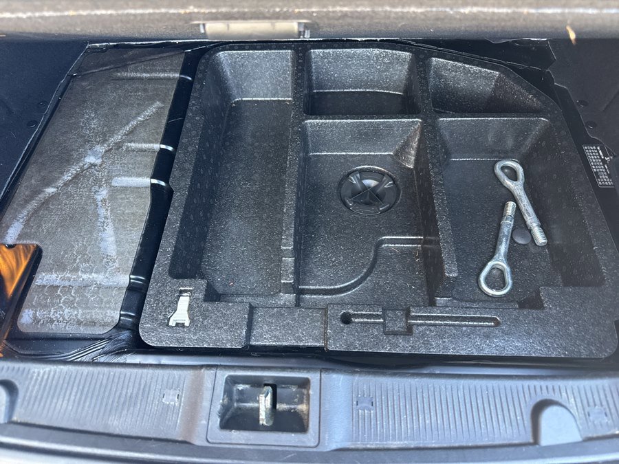 Used 2005 Mercedes-Benz CLK 500 Cabriolet image 34