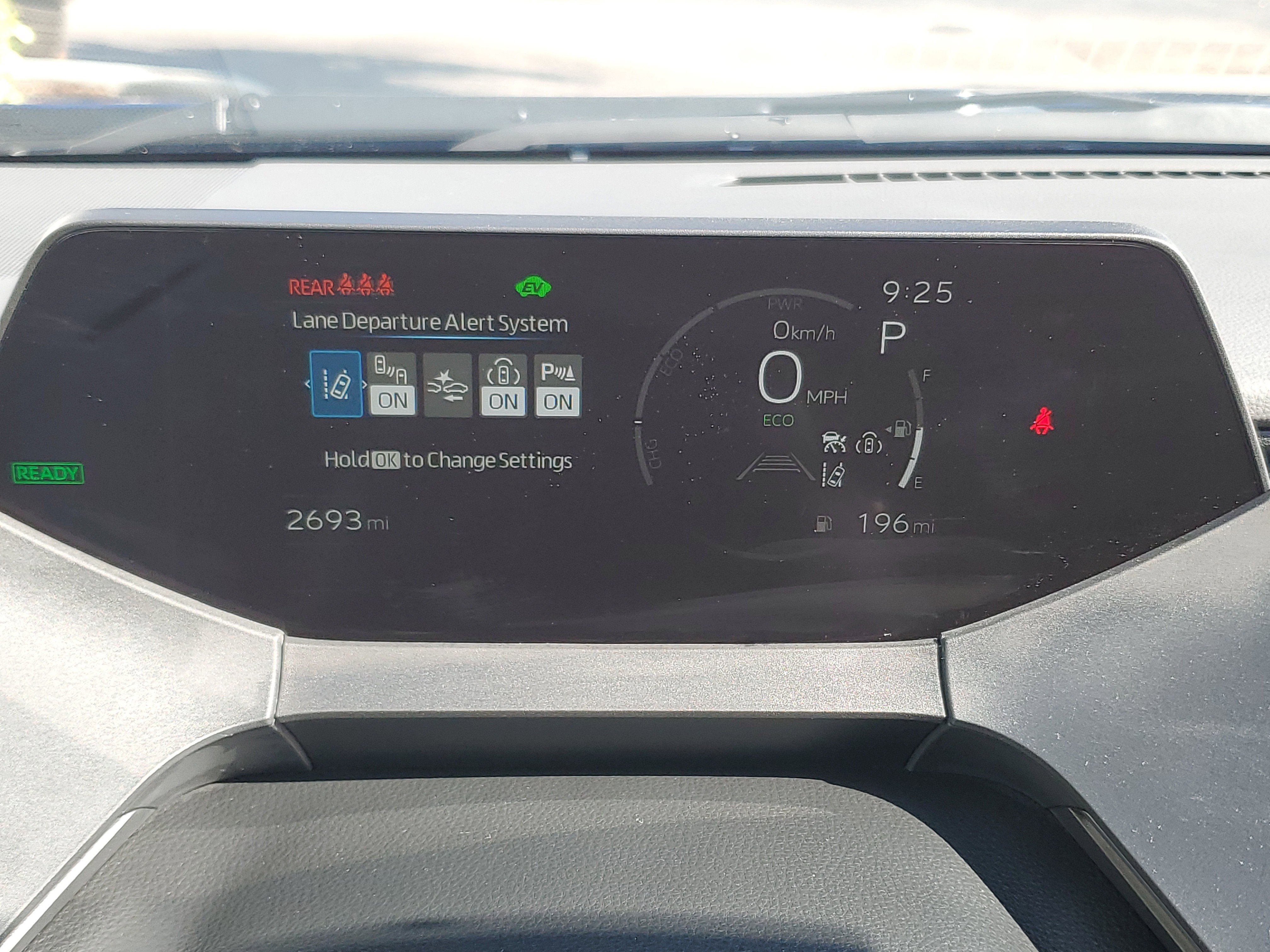 Used 2025 Toyota Prius XLE image 23