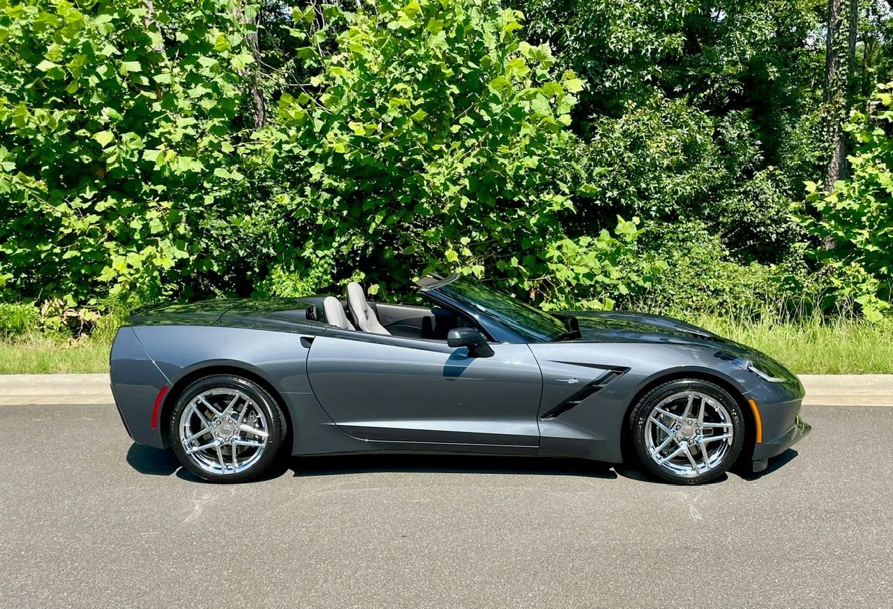 Used 2014 Chevrolet Corvette Stingray Convertible w/ 2LT Preferred Equipment Group image 56