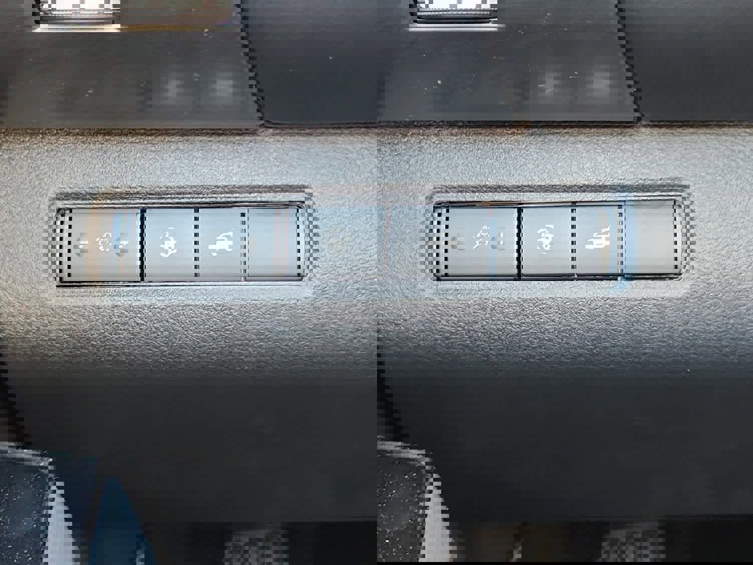 New 2025 Nissan Pathfinder SL w/ Cargo Package image 17