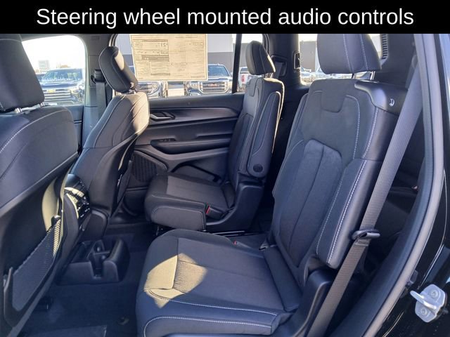 New 2025 Jeep Grand Cherokee L Laredo image 13