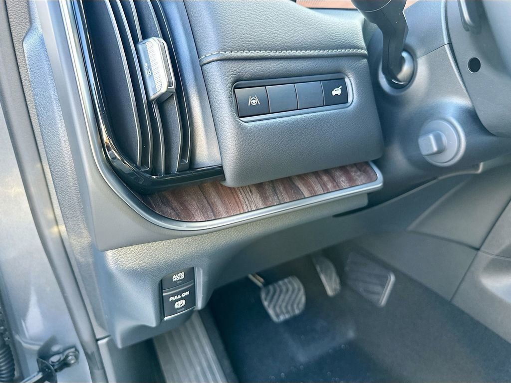 New 2026 Nissan Armada SL image 10