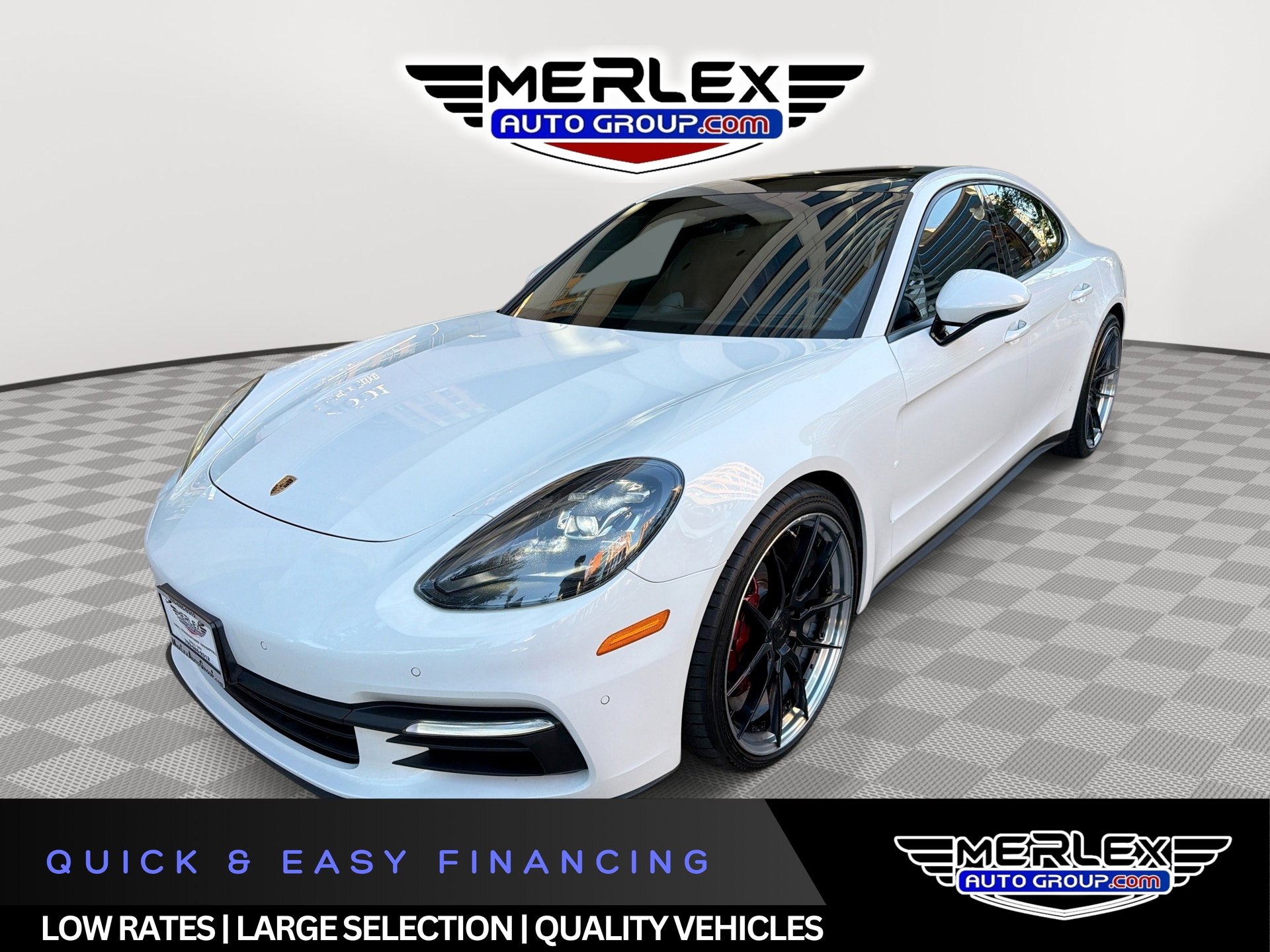 Used 2018 Porsche Panamera RWD image 1