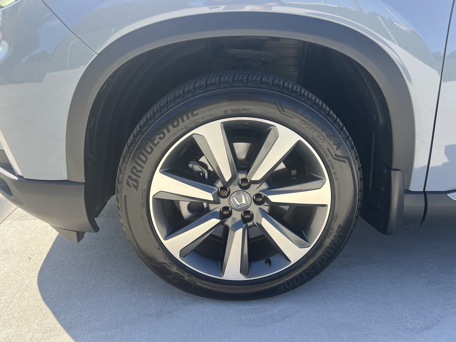 Used 2024 Honda Pilot Elite image 13