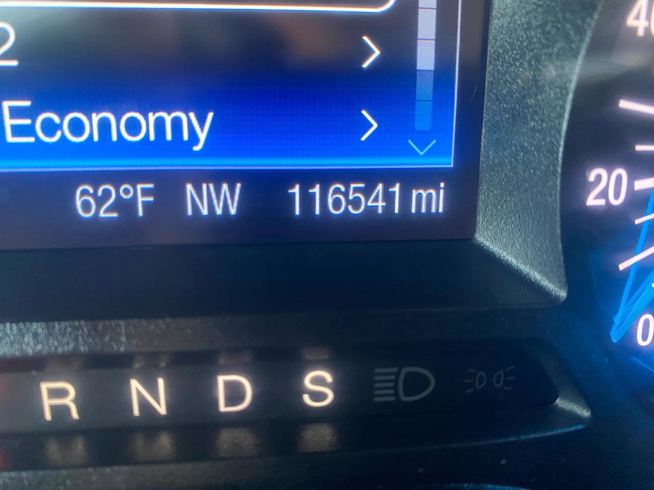 Used 2014 Ford Fusion SE w/ Equipment Group 202A image 11