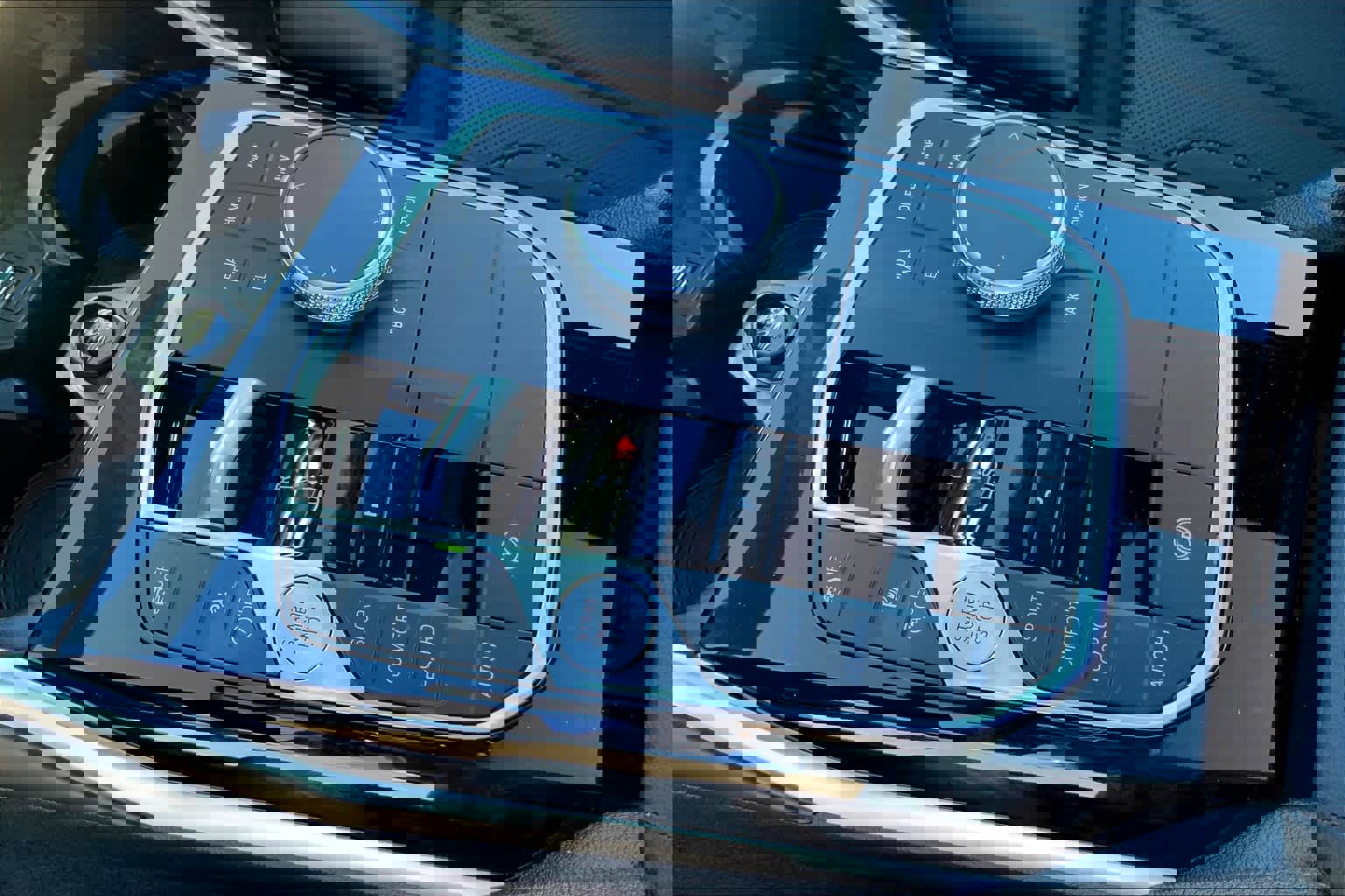 New 2024 BMW 330i Sedan w/ Convenience Package image 19