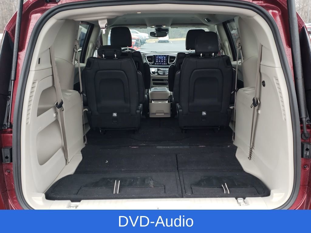 Used 2020 Chrysler Pacifica Touring-L Plus w/ Advanced Safetytec Group image 8