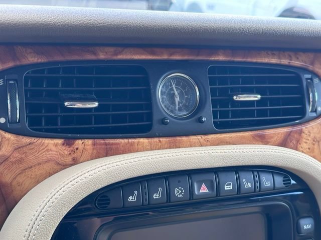 Used 2008 Jaguar XJ8 RWD image 29