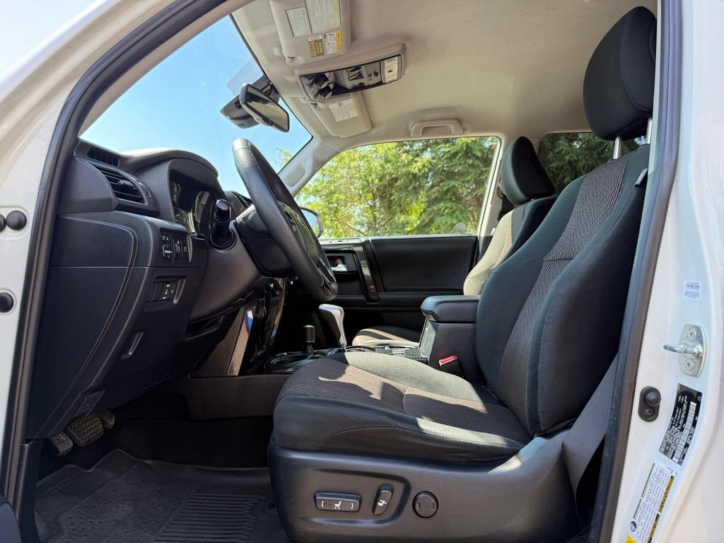 Used 2023 Toyota 4Runner TRD Off-Road AWD/4WD image 12
