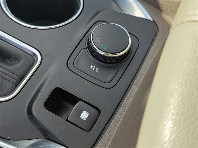 Used 2019 Chevrolet Traverse LT image 29