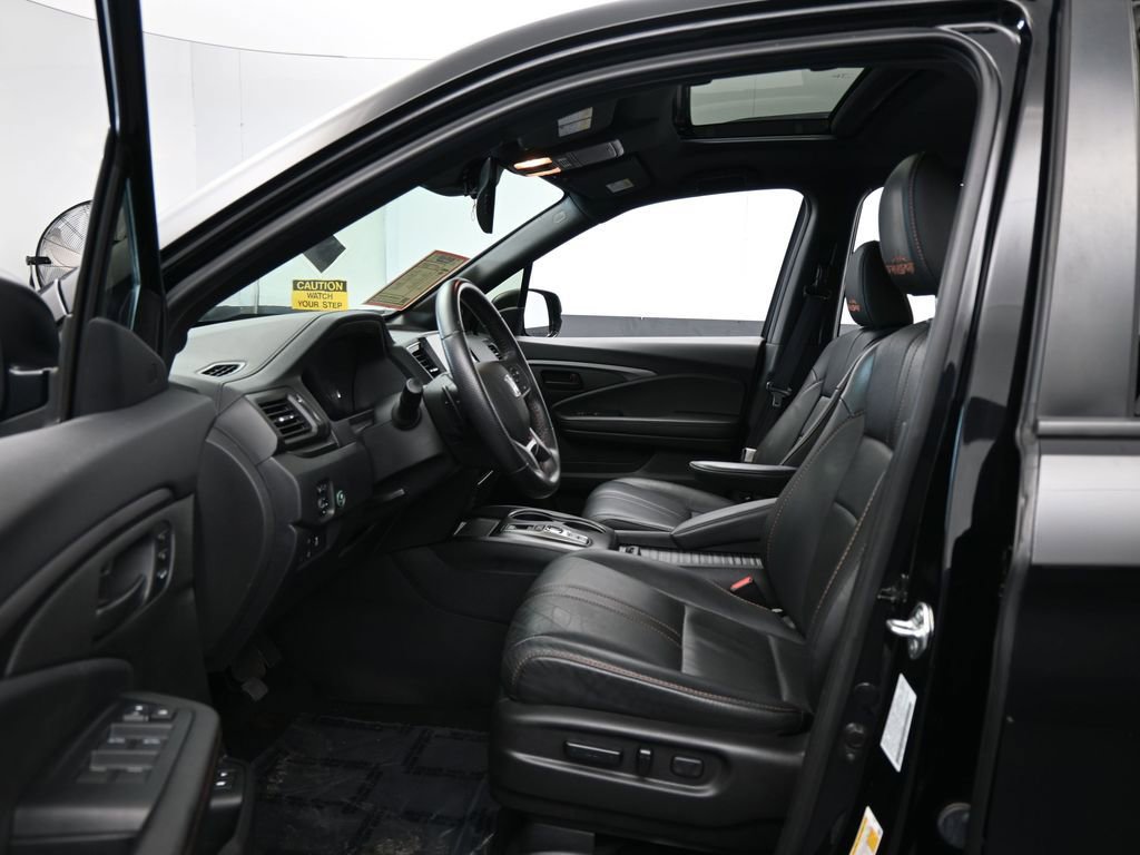 Used 2023 Honda Passport TrailSport image 12