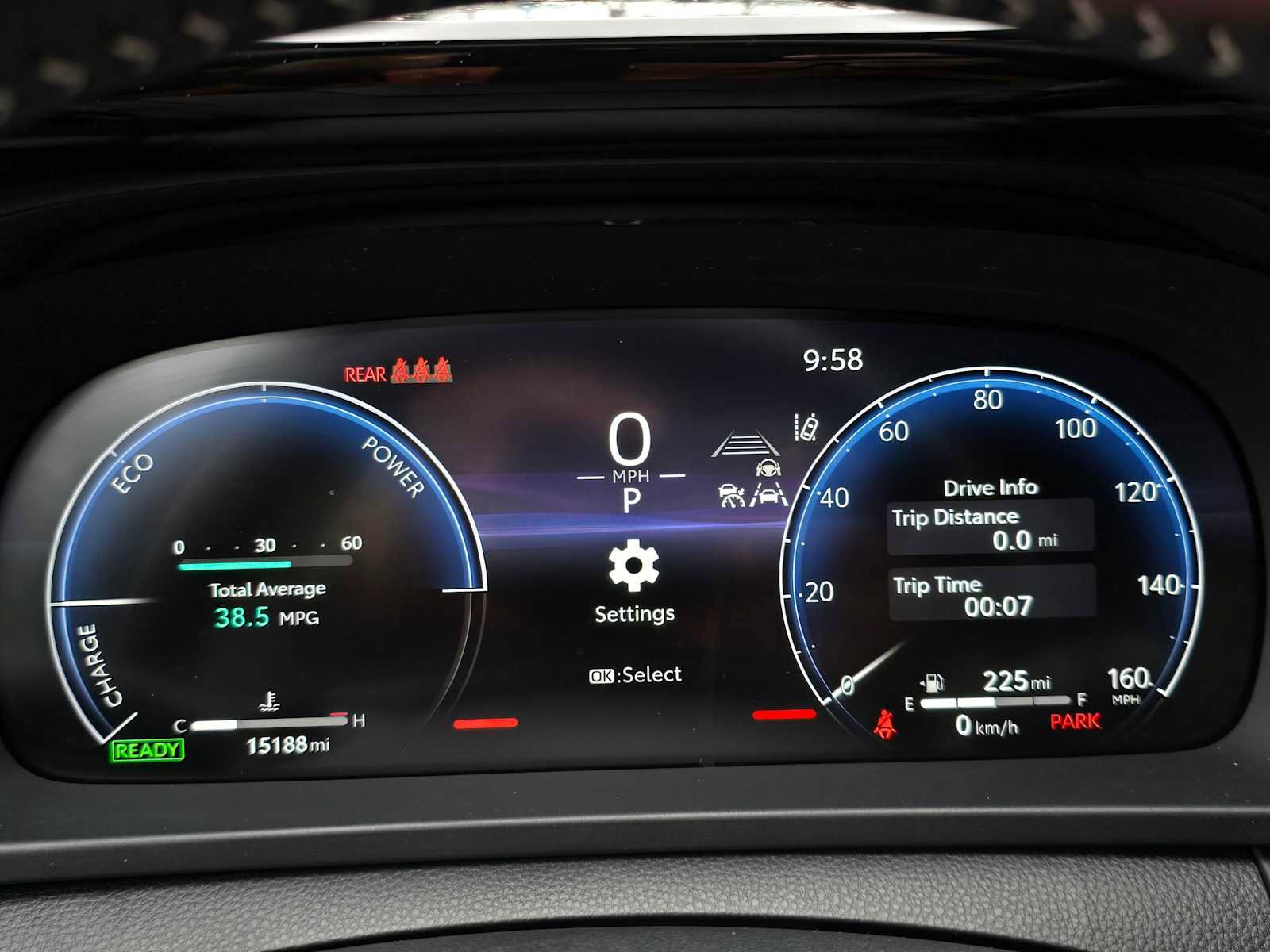 Used 2025 Toyota Crown Signia XLE image 25