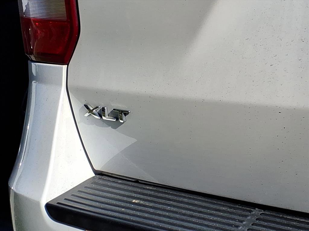 Used 2018 Ford Expedition XLT w/ Equipment Group 202A image 7