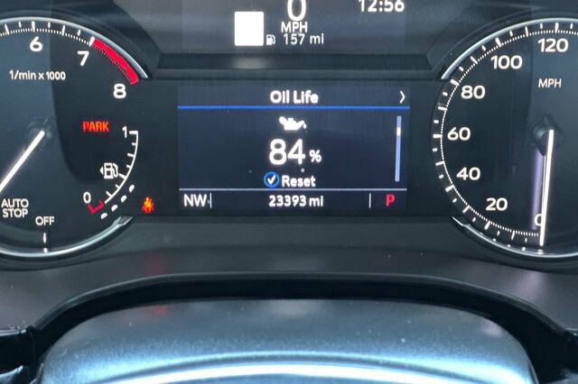 Used 2025 Cadillac XT5 Premium Luxury image 27