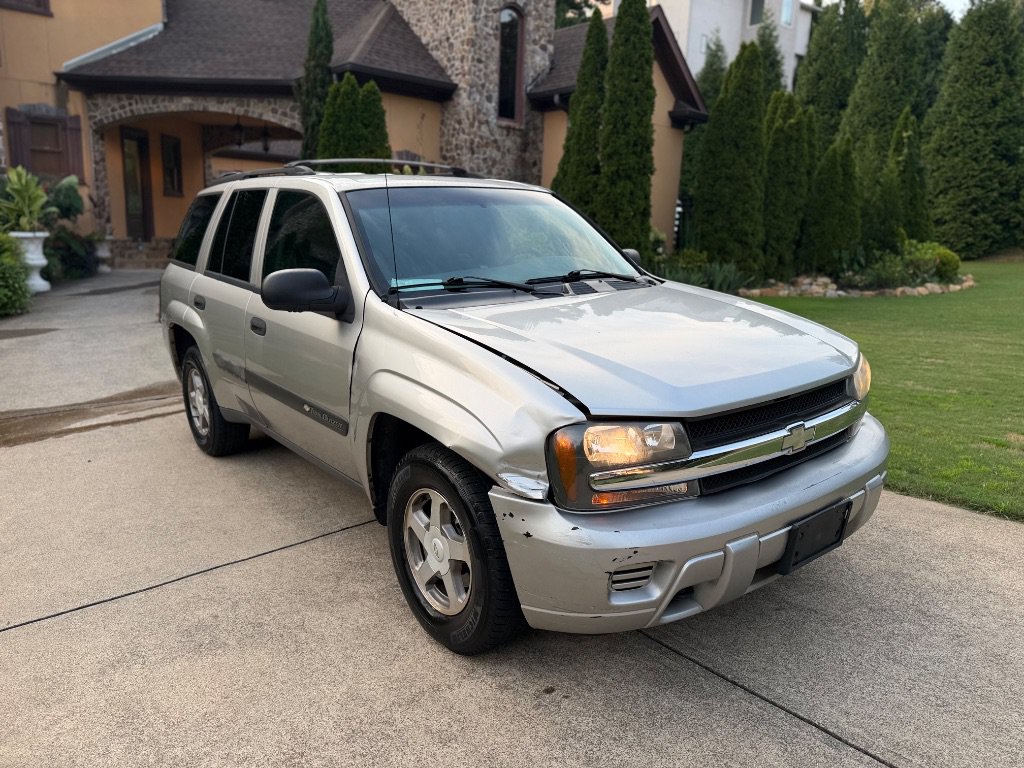 Used 2004 Chevrolet TrailBlazer LS w/ LS Preferred Equipment Group AWD/4WD image 4
