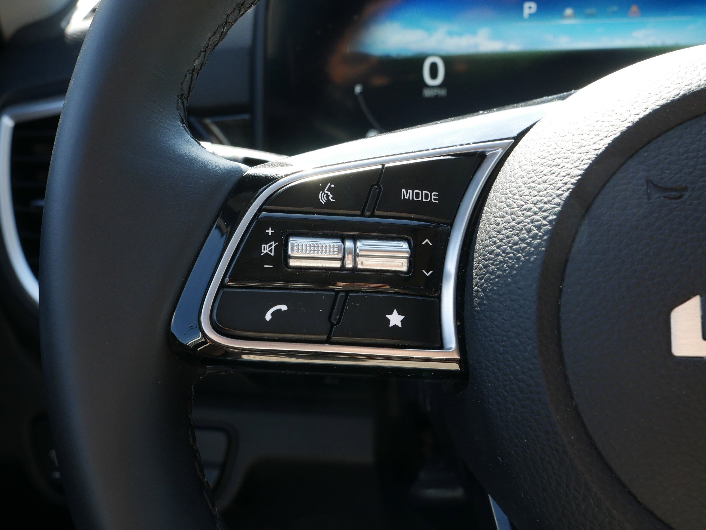 Certified 2024 Kia Seltos X-Line image 31