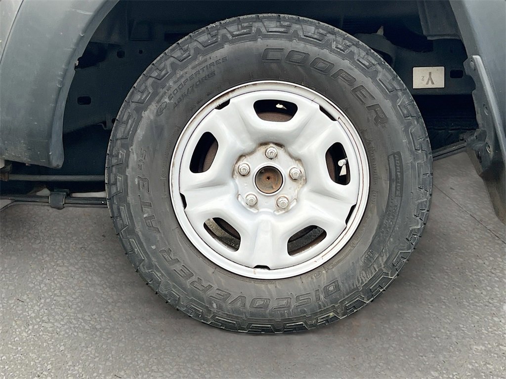 Used 2014 Toyota Tacoma 2WD Double Cab image 26