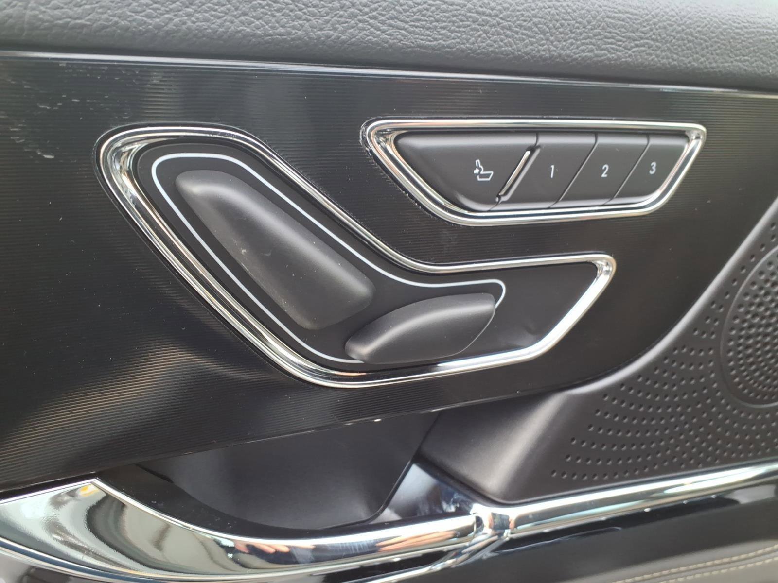 Used 2026 Lincoln Corsair Premiere image 16