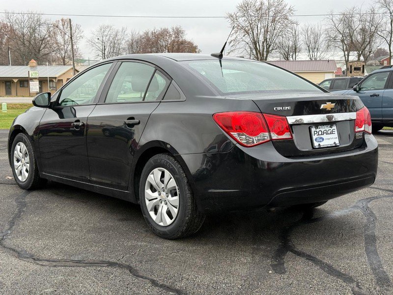 Used 2013 Chevrolet Cruze LS image 5