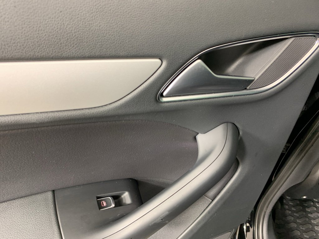 Used 2017 Audi Q3 2.0T Premium w/ Convenience Package image 31