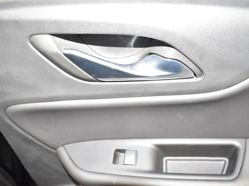 Used 2022 Chevrolet Blazer RS image 19