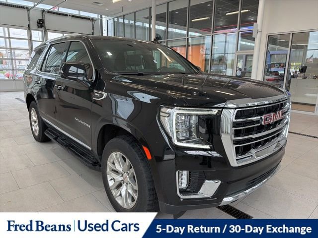 Used 2022 GMC Yukon SLT w/ SLT Premium Package