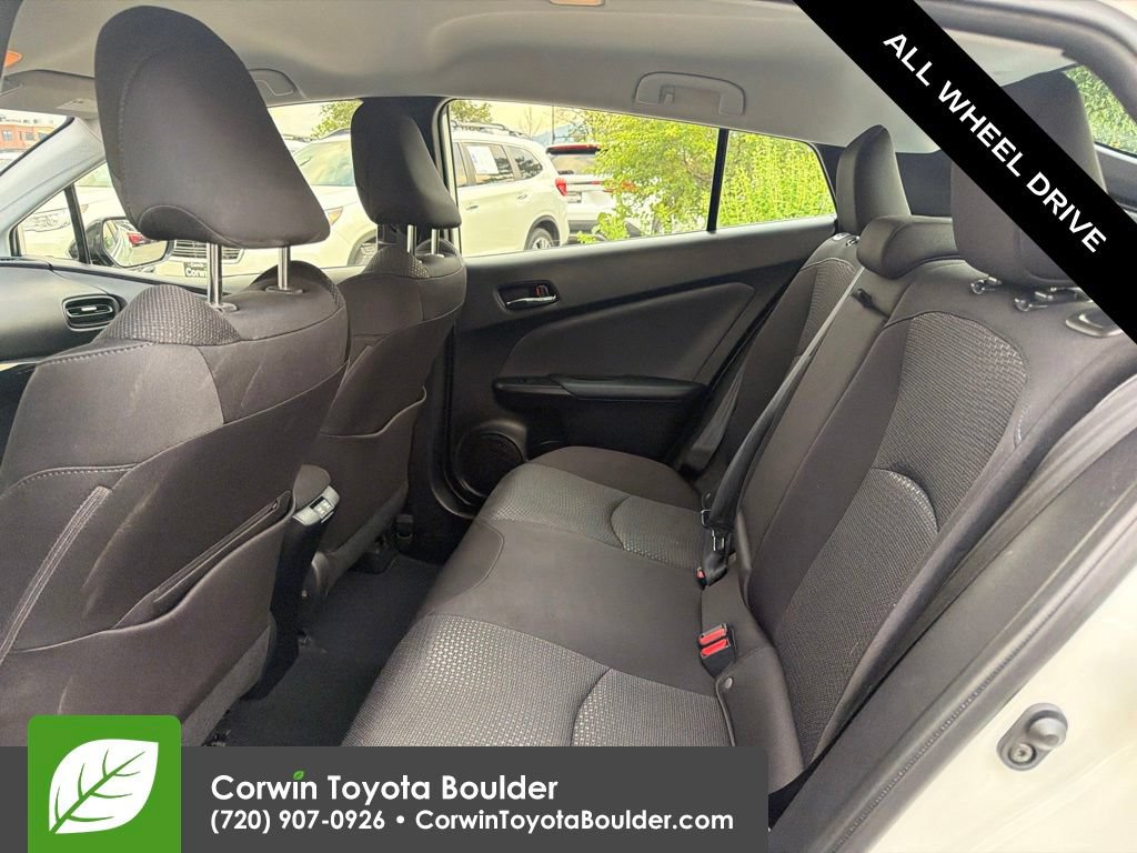 Used 2020 Toyota Prius LE w/ Carpet Mat Package AWD/4WD image 20