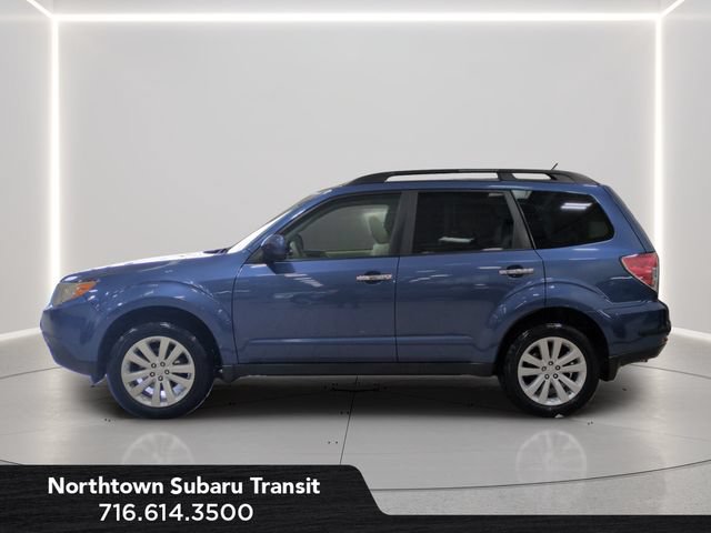 Used 2013 Subaru Forester 2.5X Premium w/ All-Weather Plus Pkg AWD/4WD image 2