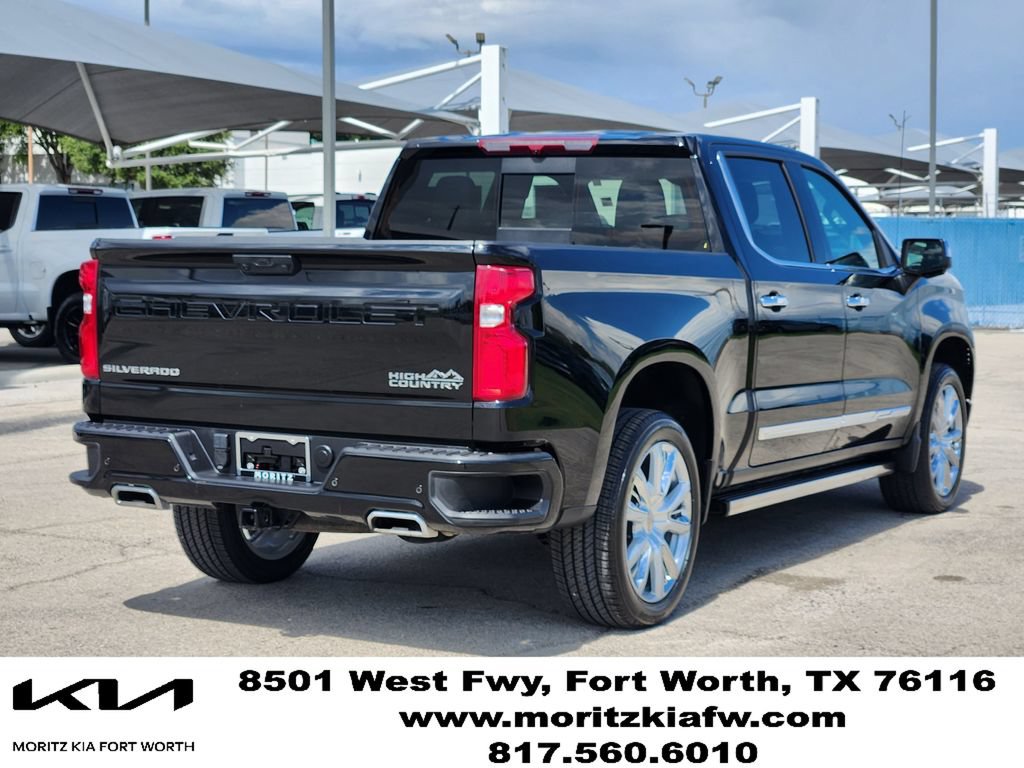 Used 2025 Chevrolet Silverado 1500 High Country w/ High Country Premium Package AWD/4WD image 5