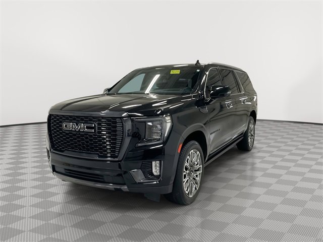 Used 2023 GMC Yukon XL Denali Ultimate w/ LPO, Floor Liner Package image 4
