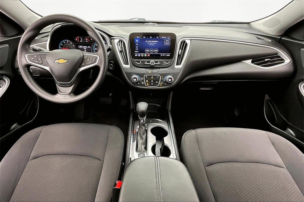 Used 2022 Chevrolet Malibu LT image 16