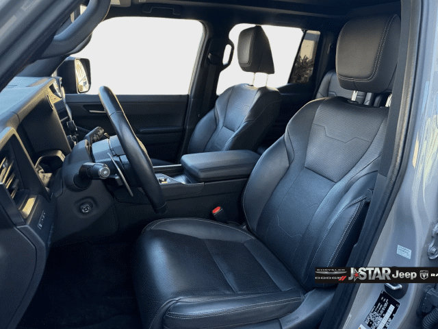 Used 2024 Lexus GX 550 w/ Cold Area Package AWD/4WD image 9