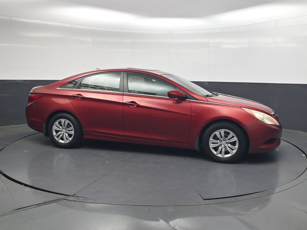 Used 2011 Hyundai Sonata GLS FWD image 4