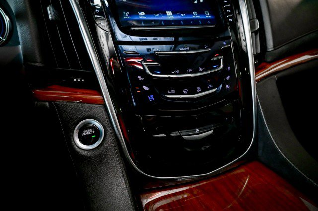 Used 2017 Cadillac Escalade Luxury AWD/4WD image 35