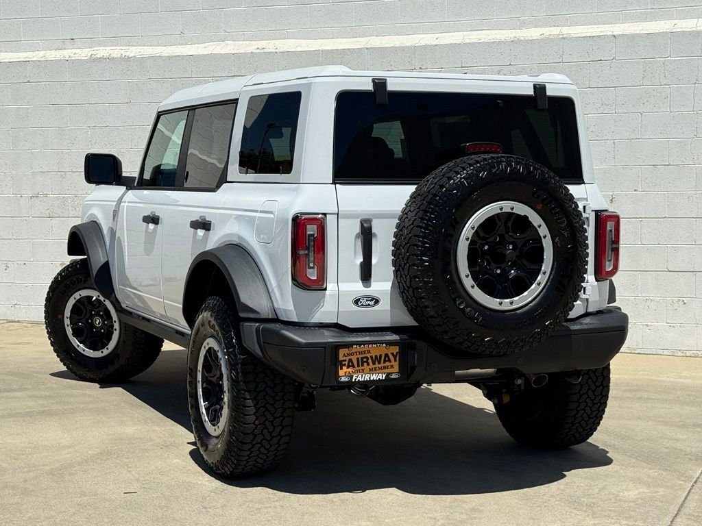 New 2026 Ford Bronco Badlands w/ Sasquatch Package AWD/4WD image 4