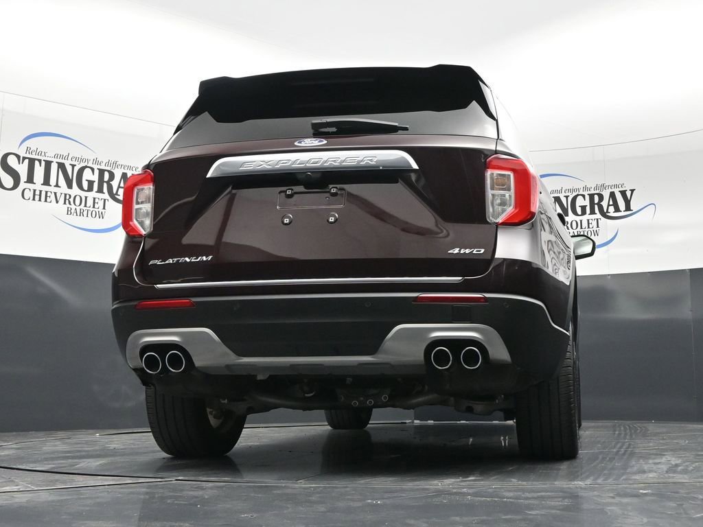 Used 2023 Ford Explorer Platinum w/ Equipment Group 601A AWD/4WD image 22