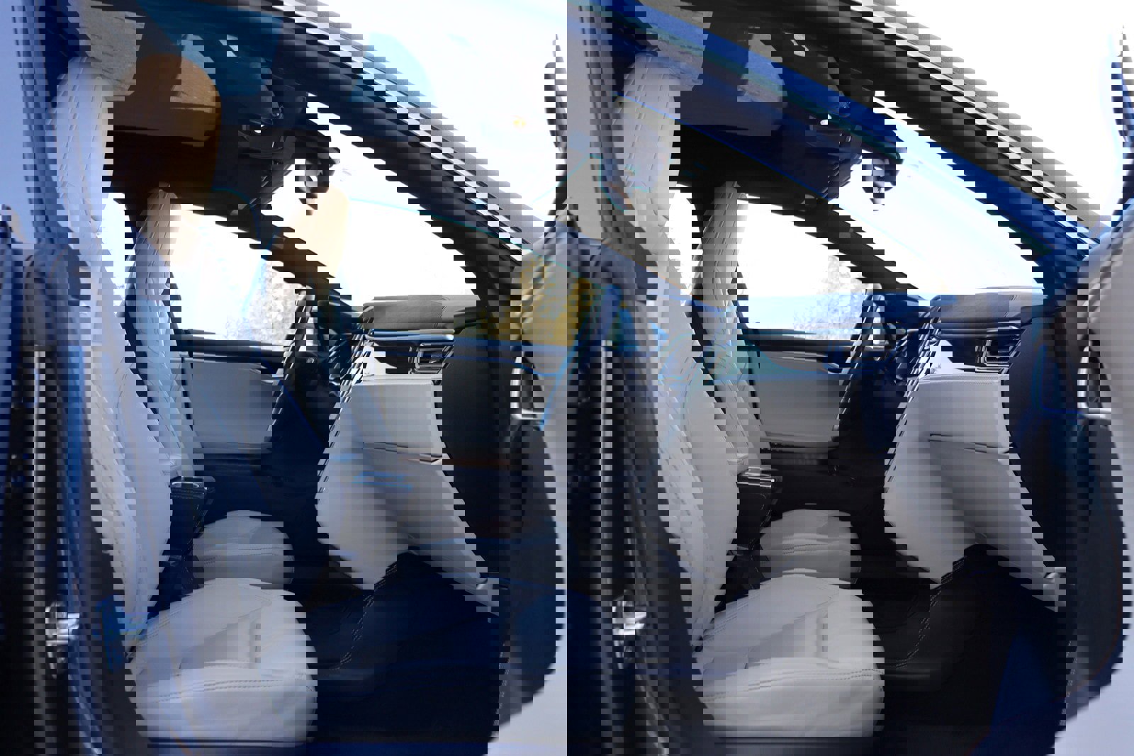 Used 2015 Tesla Model S 70D image 20