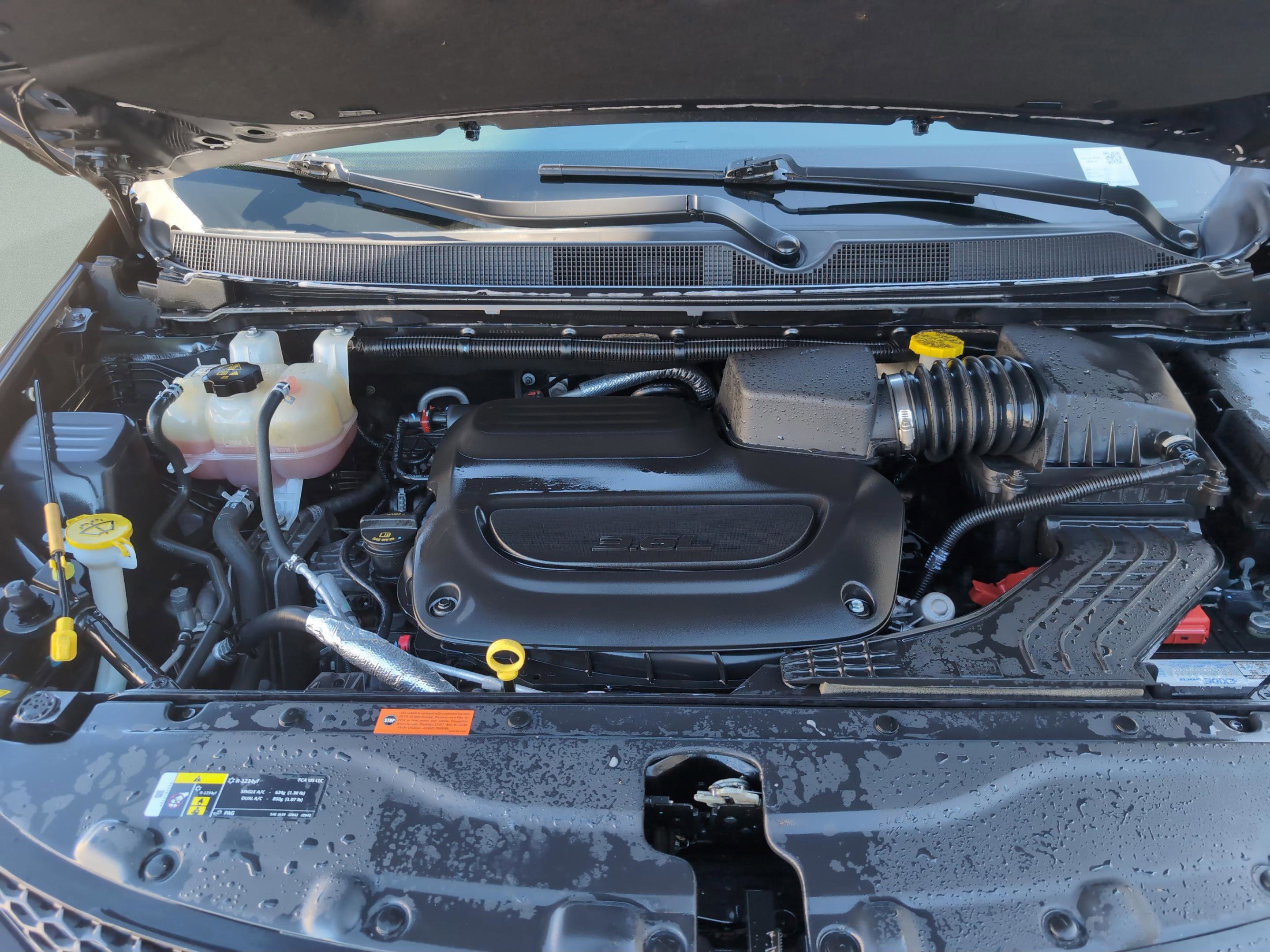 Used 2019 Chrysler Pacifica Limited w/ S Appearance Package image 25