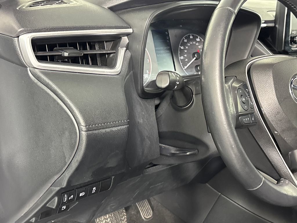 Certified 2023 Toyota Corolla Cross SE image 12
