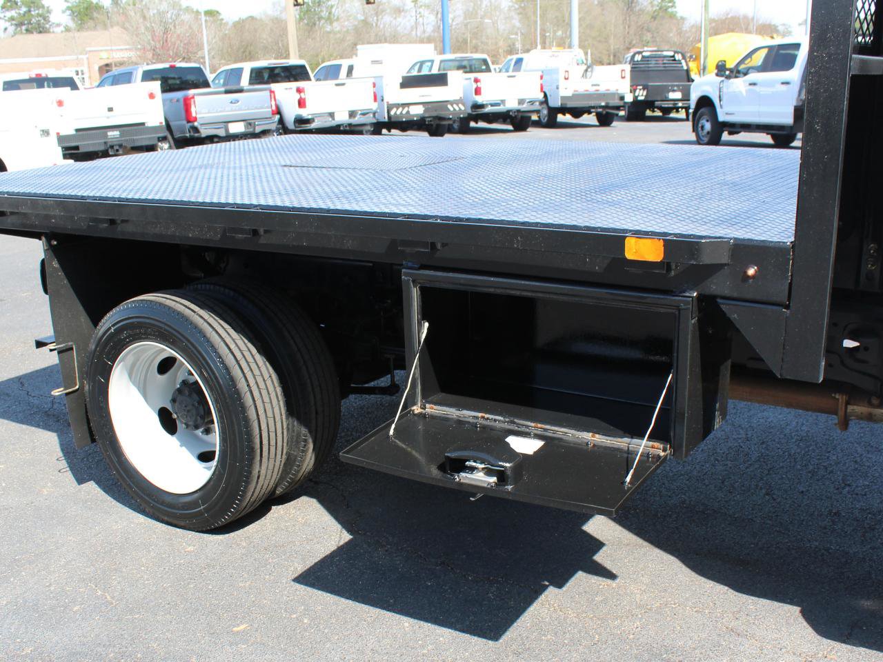 Used 2024 Ford F550 4x4 Crew Cab Super Duty image 15