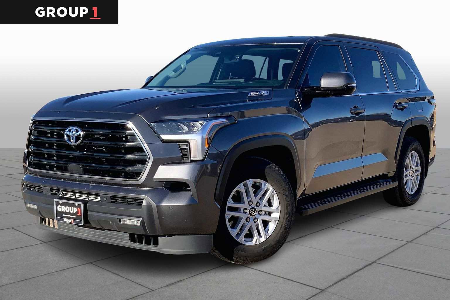 Used 2024 Toyota Sequoia SR5 image 1