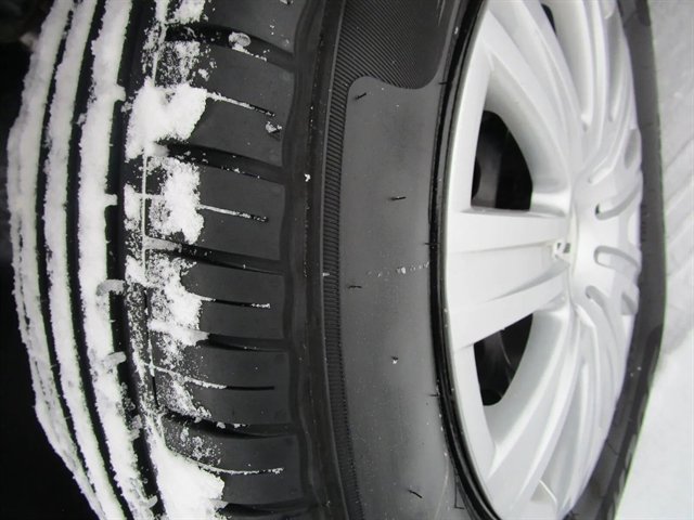 Used 2013 Volkswagen Tiguan S image 23