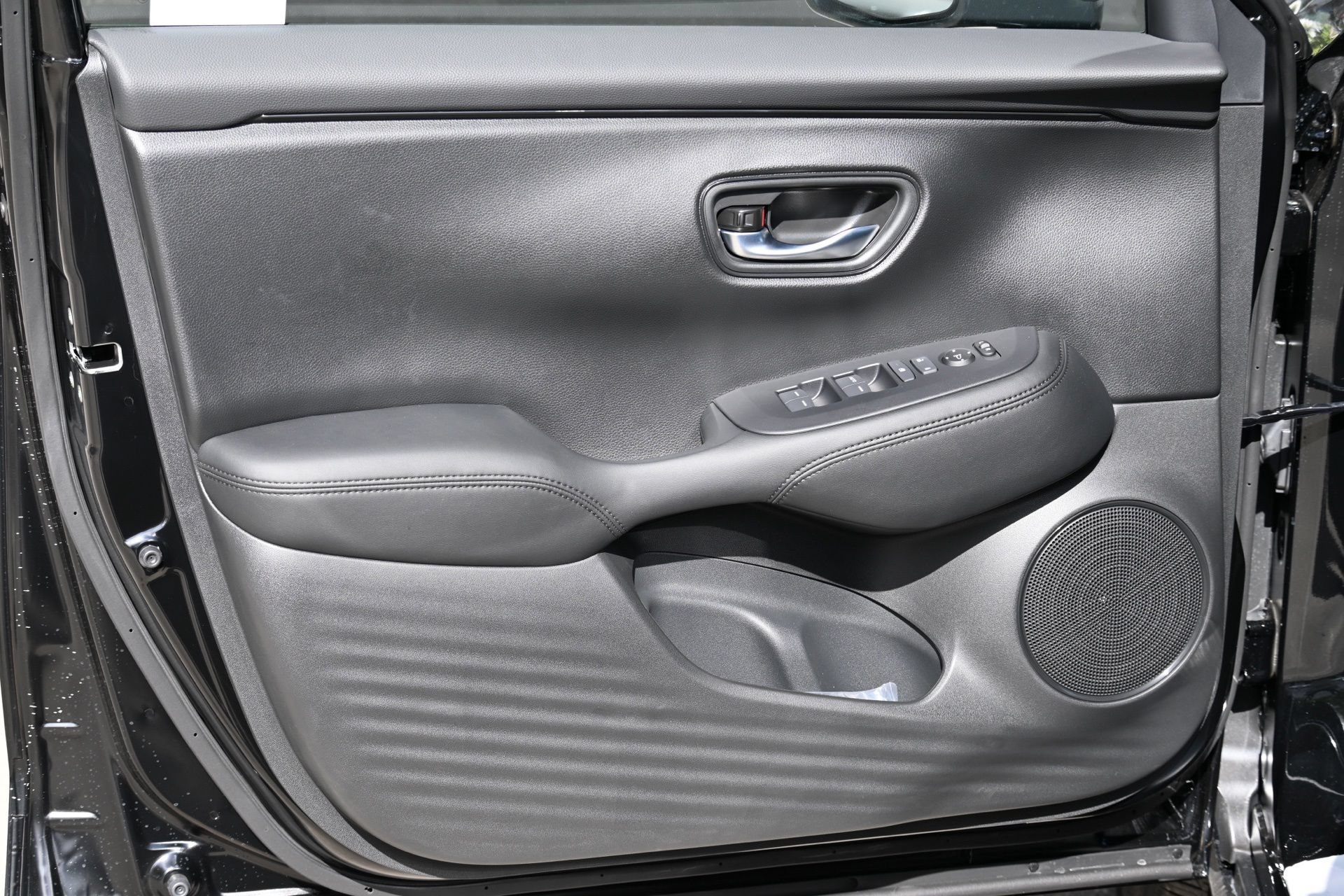 New 2027 Honda HR-V LX image 10